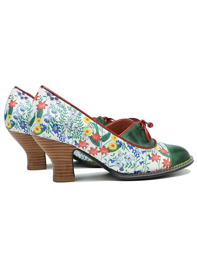 Starlit Confidence Vintage Embossed Leather Shoes Classic