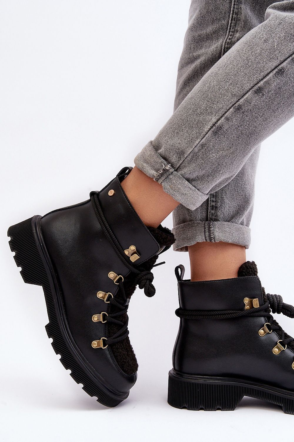 Larkwood Leather Winter Trapper Boots