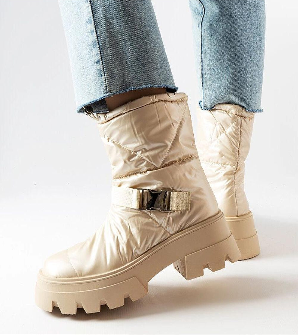 BootsValmira patent winter snow boots
