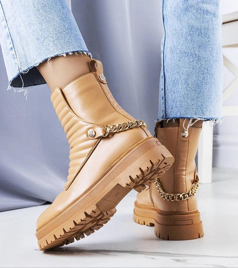 Ardena Beige Fur-Lined Boots with Chain