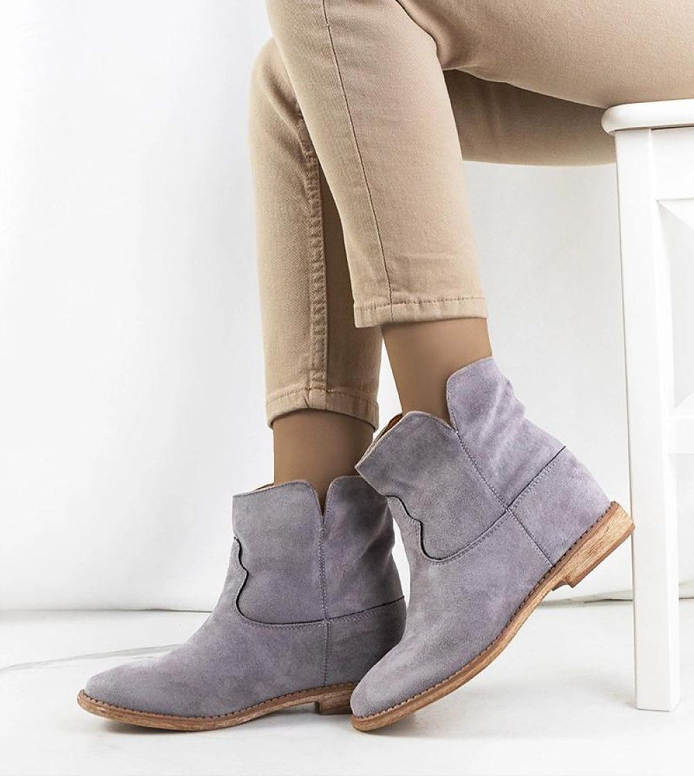 Hunjet Gray Slip-On Boots with Hidden Heel