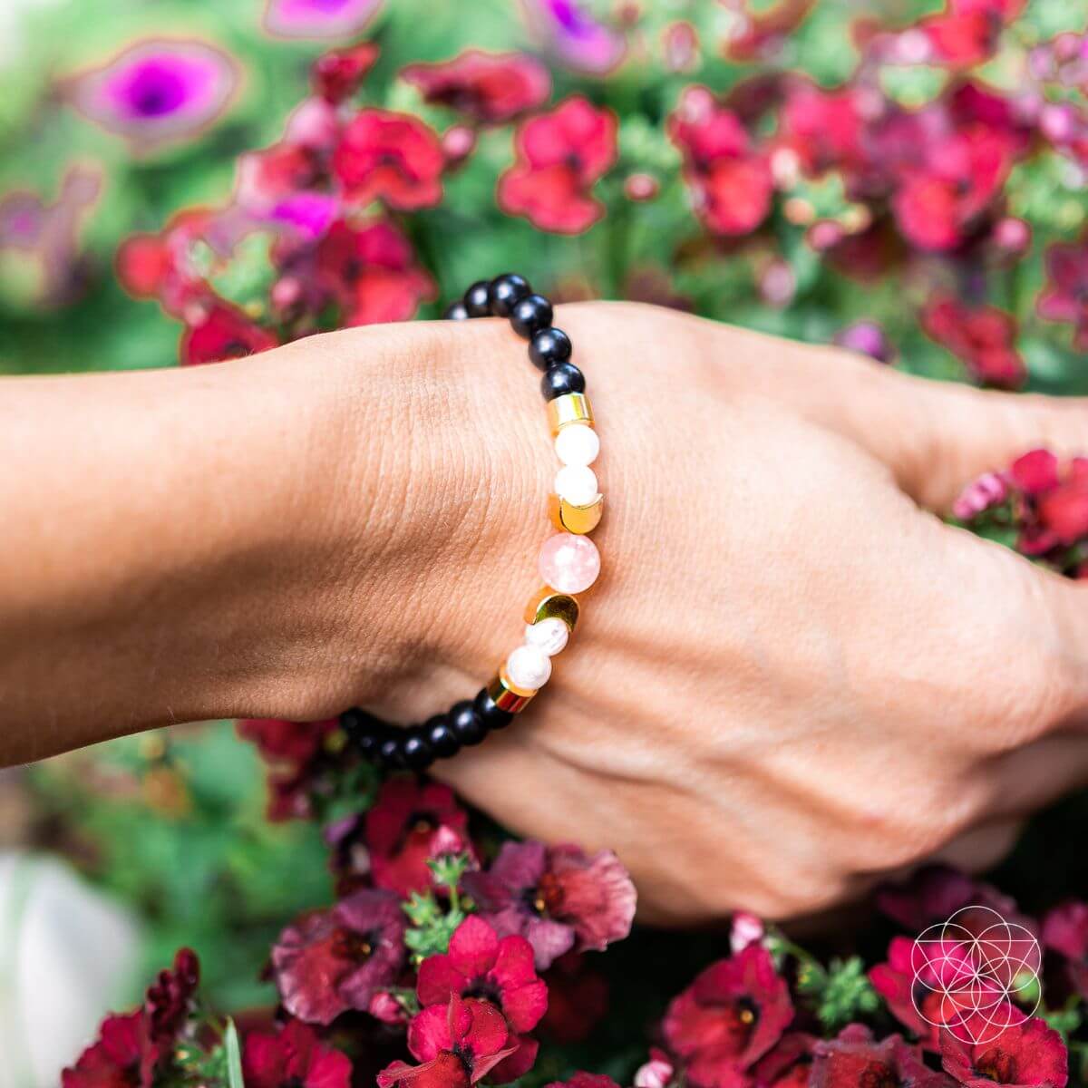 Lunar Confidence Shungite Detox Bracelet For Devices