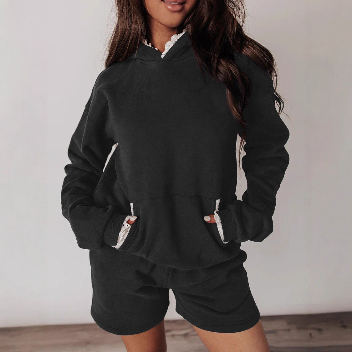 Women's Hoodie And High-waisted Shorts Casual Two-piece Set