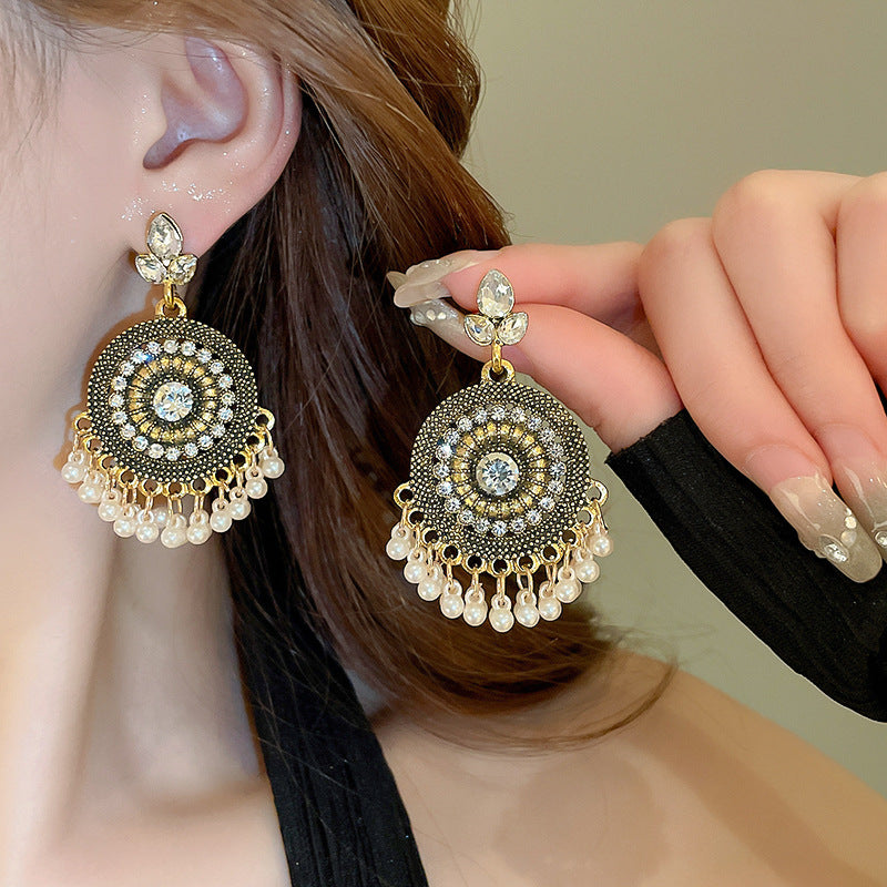 Rhinestone Glamour Dangle Earrings – Elegant Alloy and Rhinestone Design