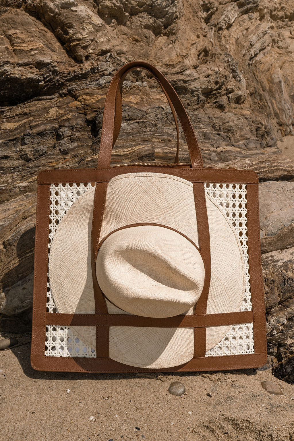 Large Rattan Tote See size chart under “more details”