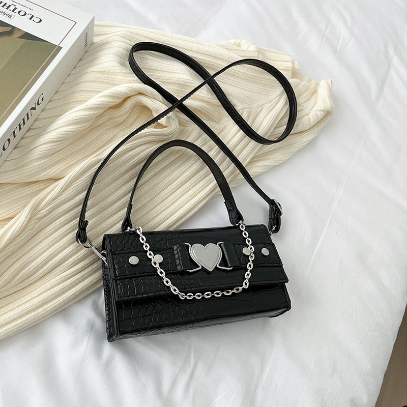 Women's New Fashion Fashion Chain Shoulder Bag See size chart under “more details”