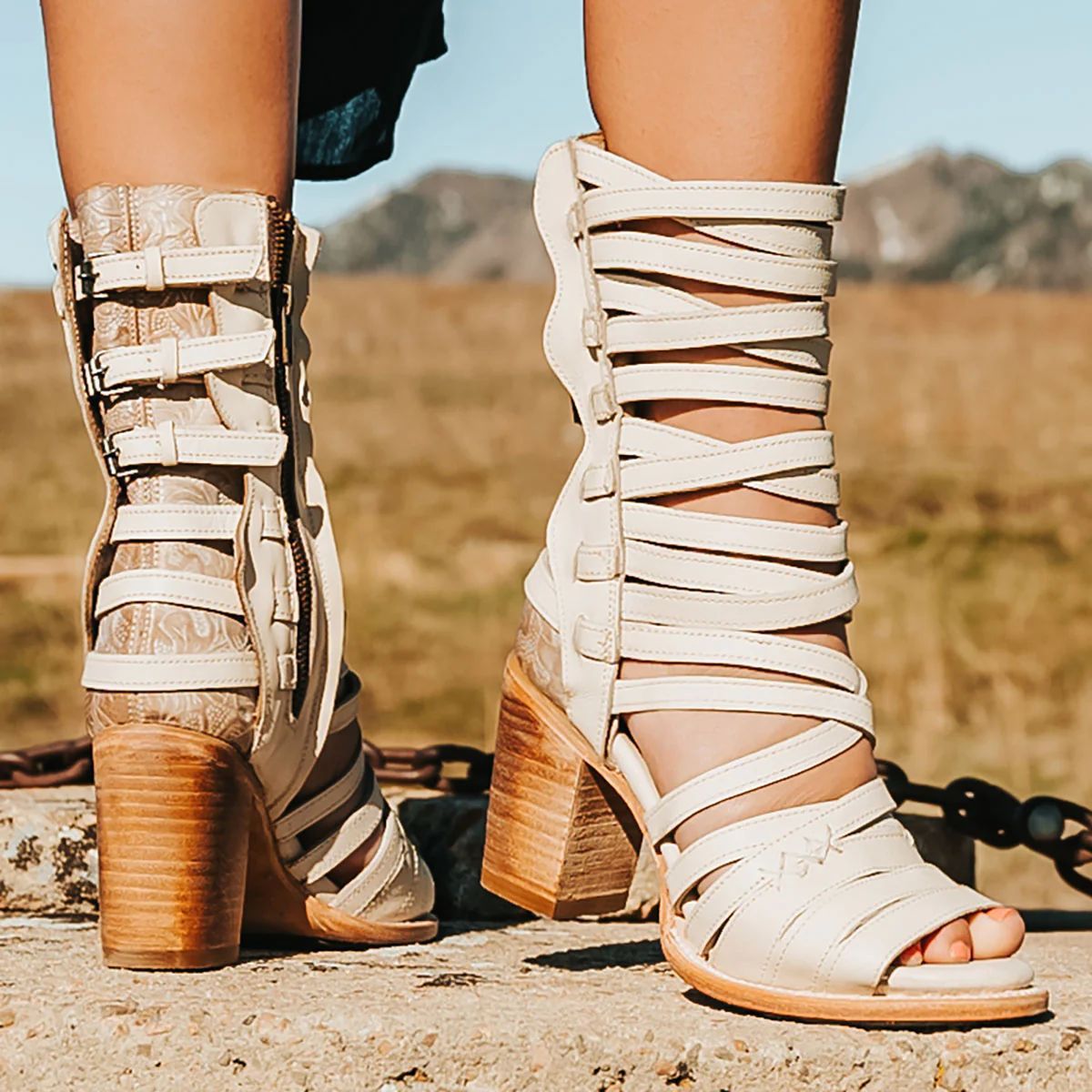 Womens Retro Stiletto-Strap Cutout Sandals See size chart under “more details”