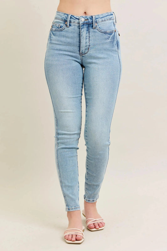 Full Size Mr Tummy Control Vintage Wash Skinny Judy Blue Jeans