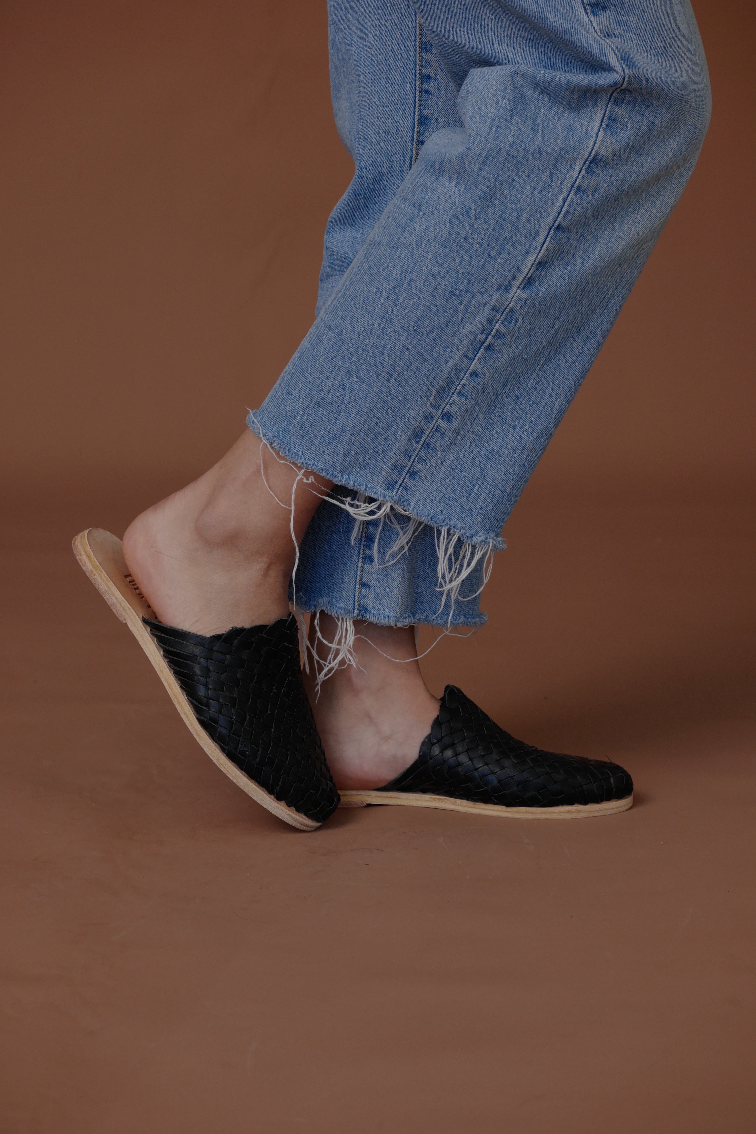 HAND WOVEN LEATHER SLIDES // BLACK See size chart under “more details”