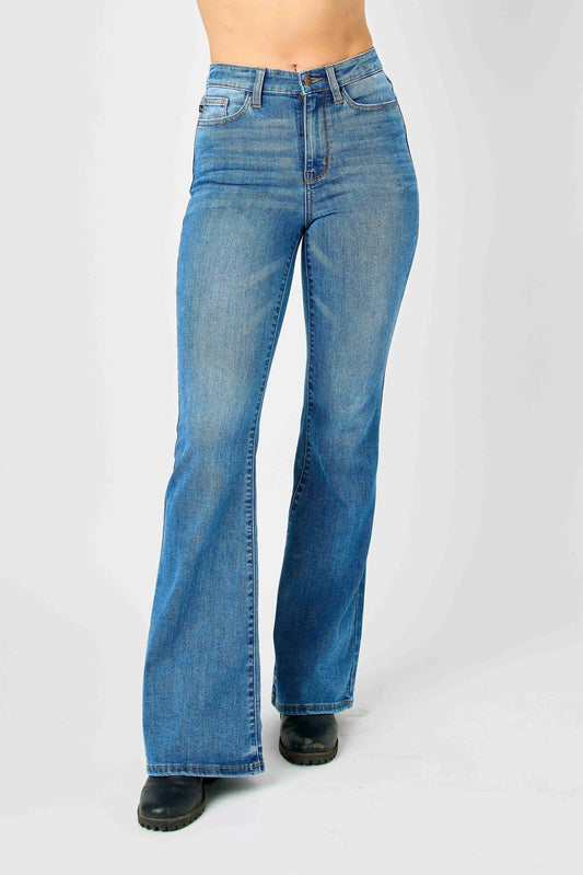 High Waist Classic Flare Judy Blue Jeans – Full & Plus Size