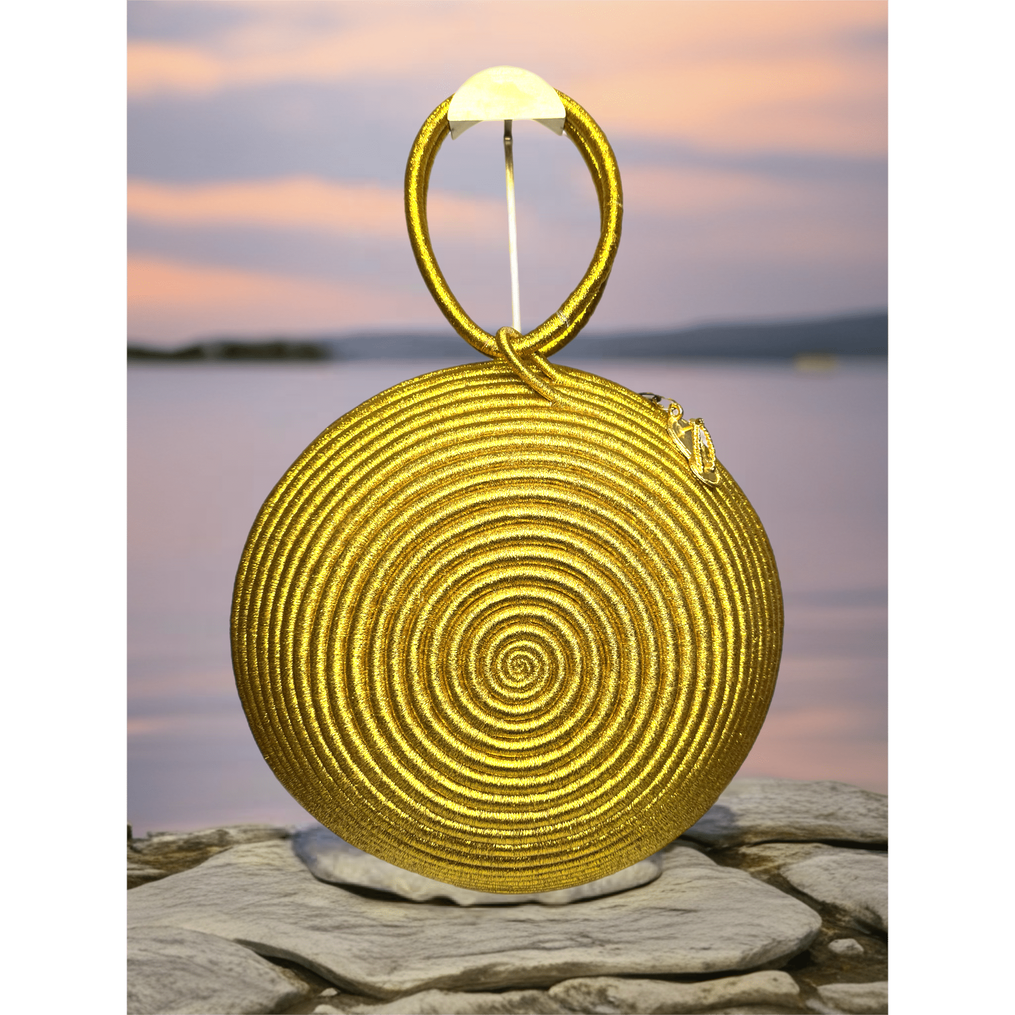 Agaseke Luxe Woven Clamshell Bag