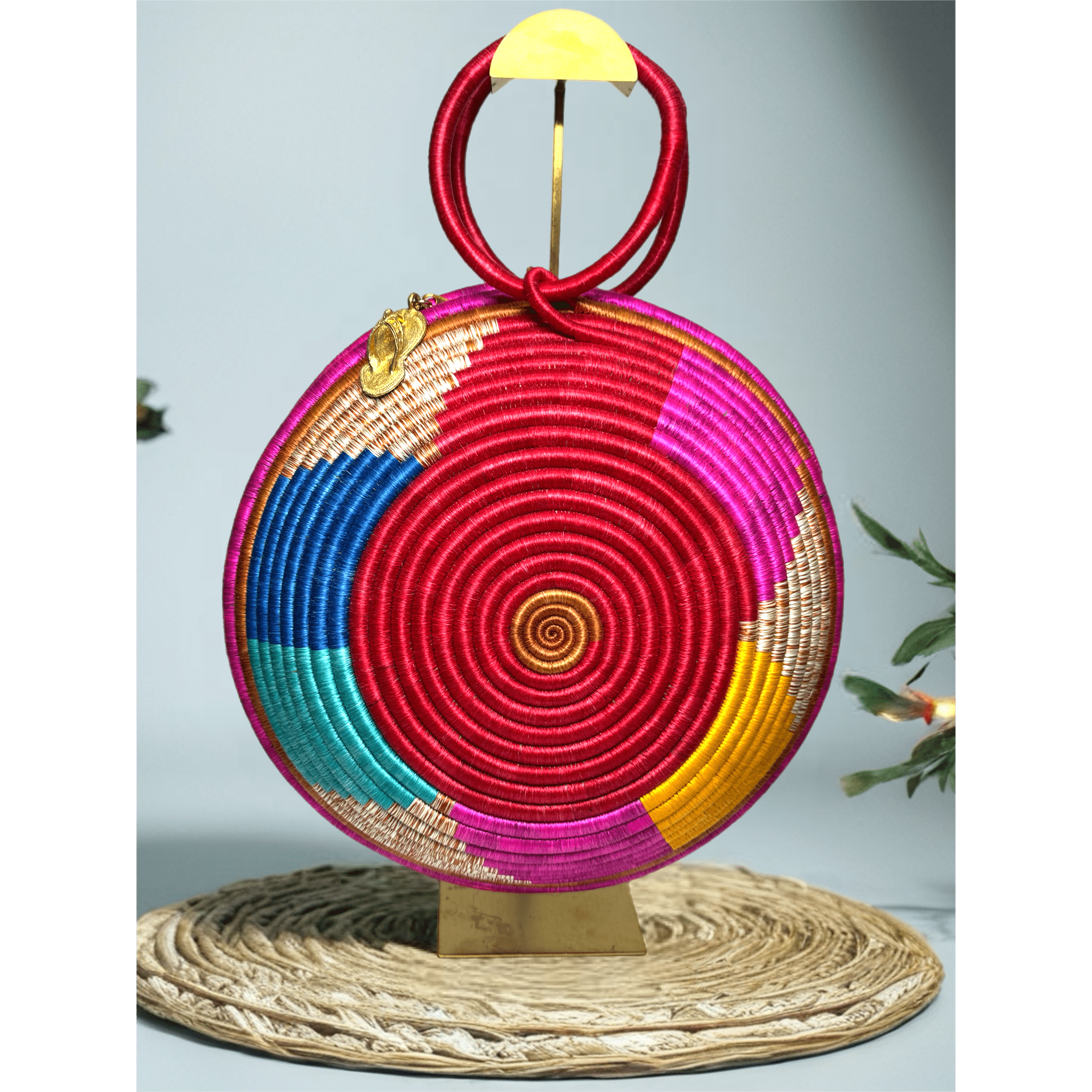 Agaseke Luxe Woven Clamshell Bag