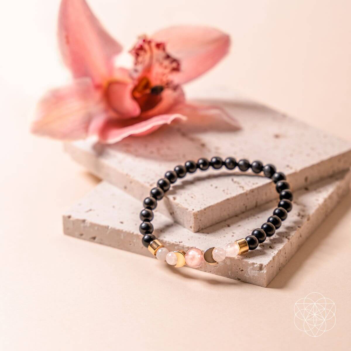 Lunar Confidence Shungite Detox Bracelet For Devices