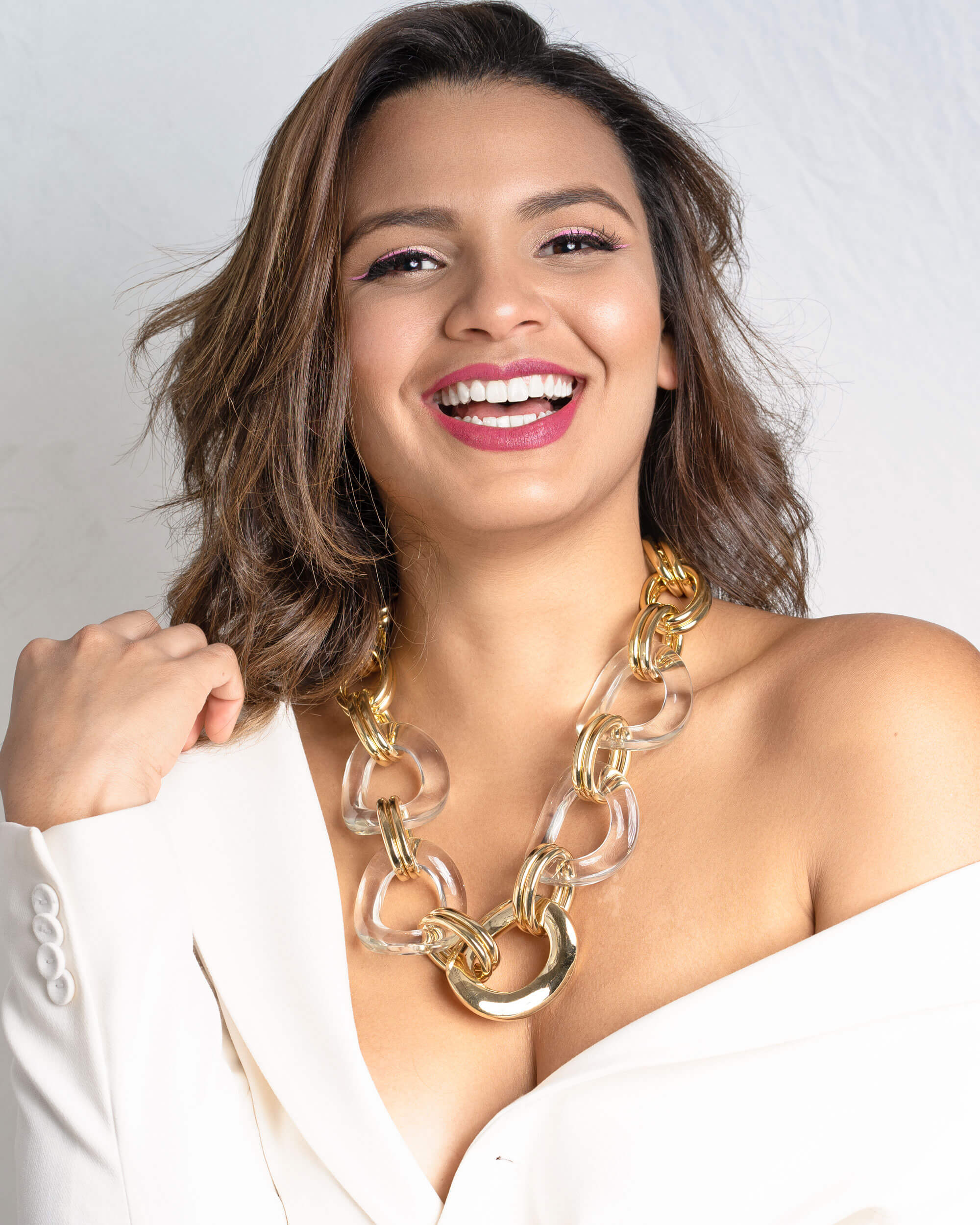 Clear Oversized Link Lucite Necklace See size chart under “more details”